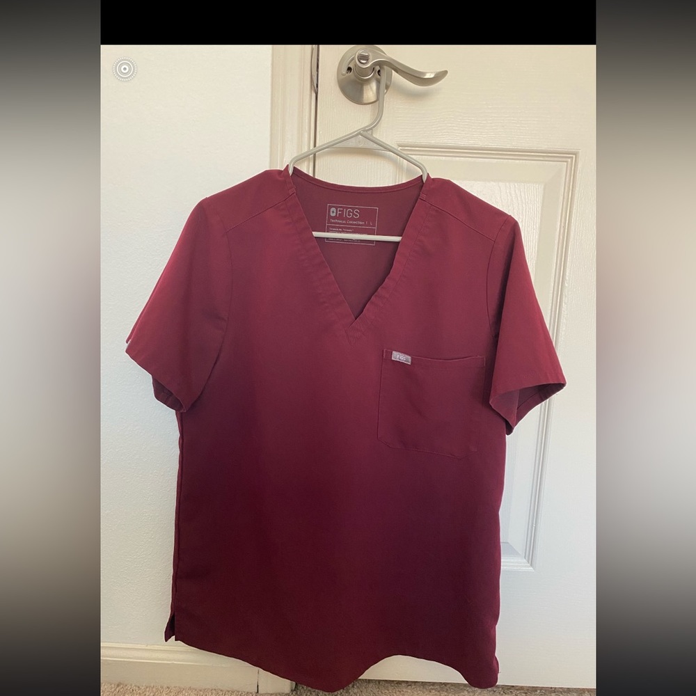 Figs Catarina one pocket scrub top, burgundy size large